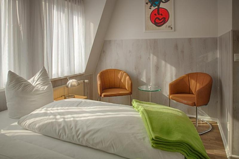 H&H Apartments Im Herzen Der Stadt In Der Lange Strasse Geraeumig Ruhig Mit Kueche Und Esstisch Greifswald Kültér fotó
