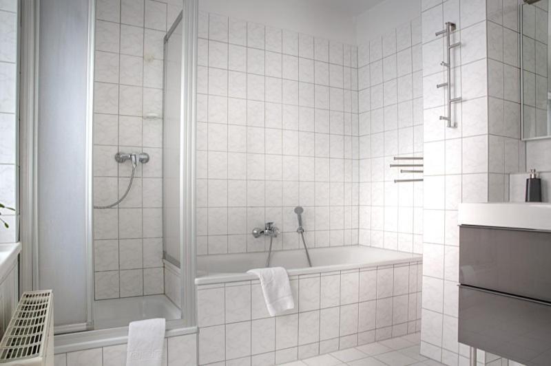 H&H Apartments Im Herzen Der Stadt In Der Lange Strasse Geraeumig Ruhig Mit Kueche Und Esstisch Greifswald Kültér fotó