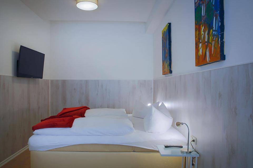 H&H Apartments Im Herzen Der Stadt In Der Lange Strasse Geraeumig Ruhig Mit Kueche Und Esstisch Greifswald Kültér fotó